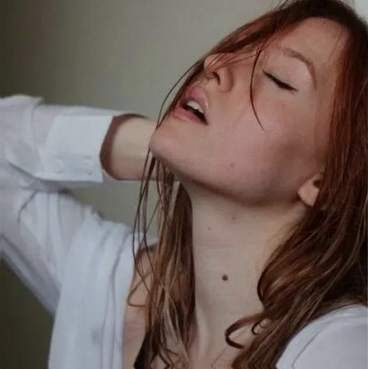 Ella Sexy Frau